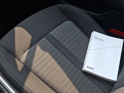 2023 Kia Sorento LX