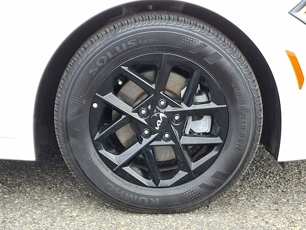 2025 Kia K5 LXS