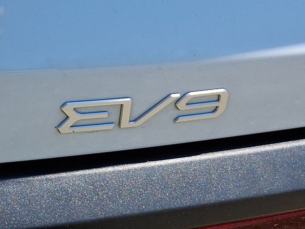 2024 Kia EV9 Wind