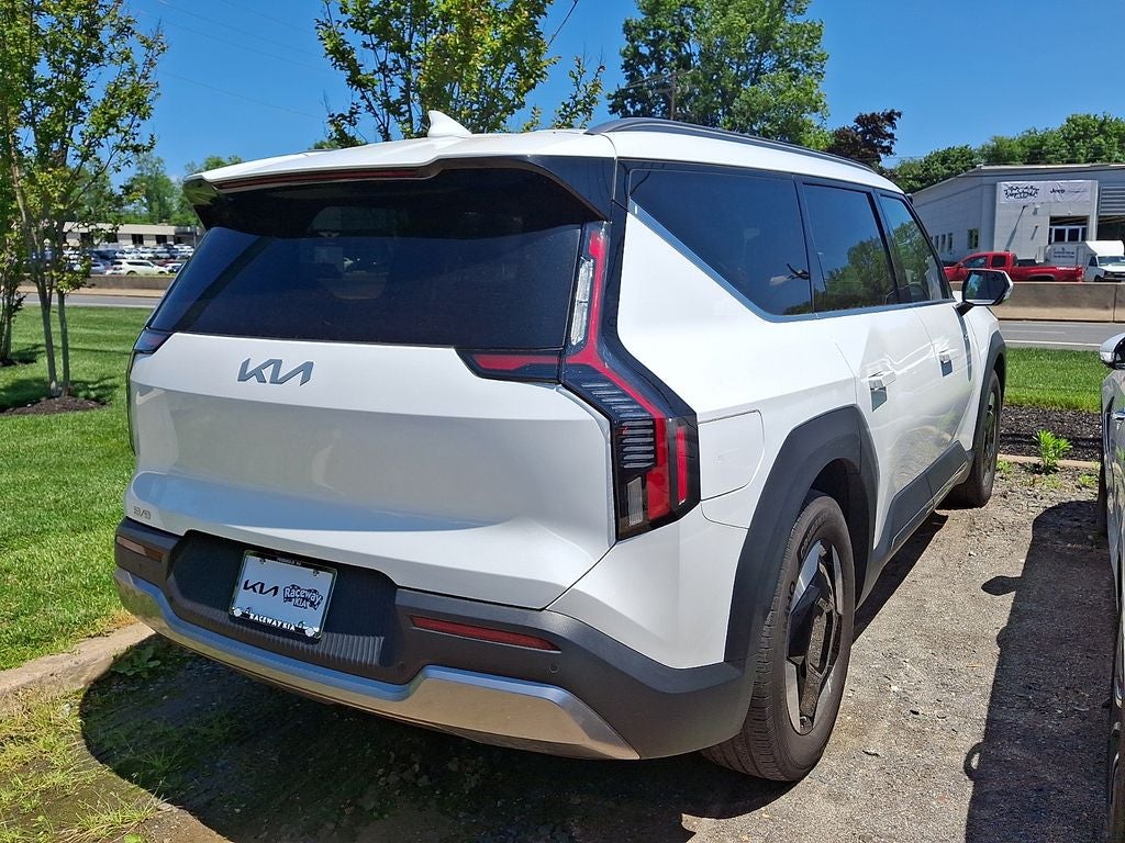 2024 Kia EV9 Wind