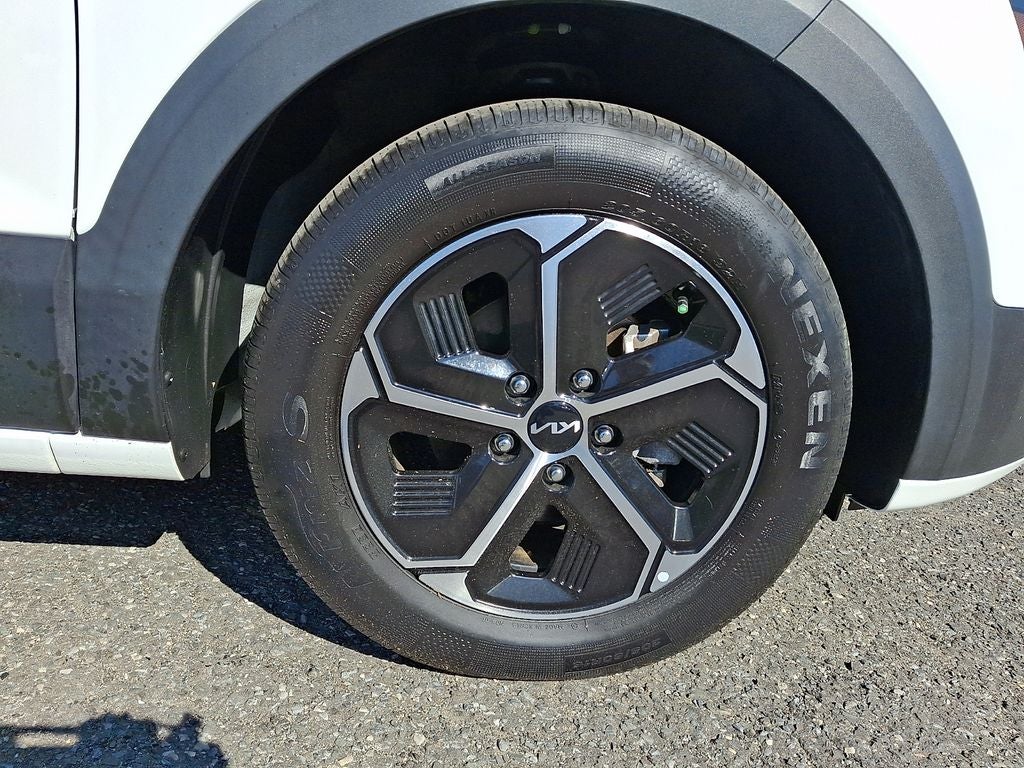 2023 Kia Niro EX