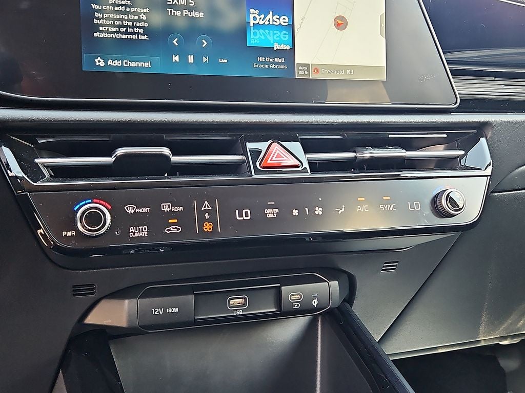 2025 Kia Niro Plug-In Hybrid EX