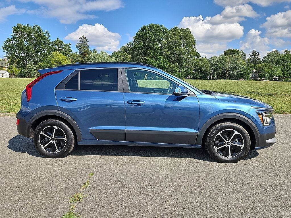 2025 Kia Niro Plug-In Hybrid EX