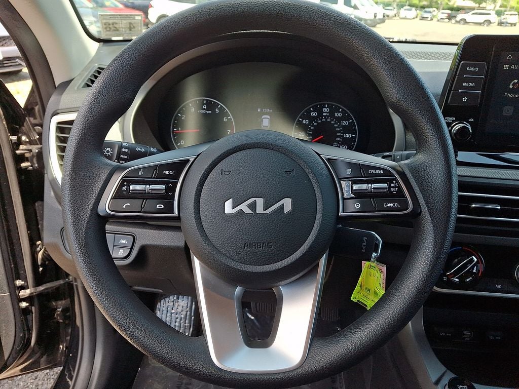 2023 Kia Seltos LX