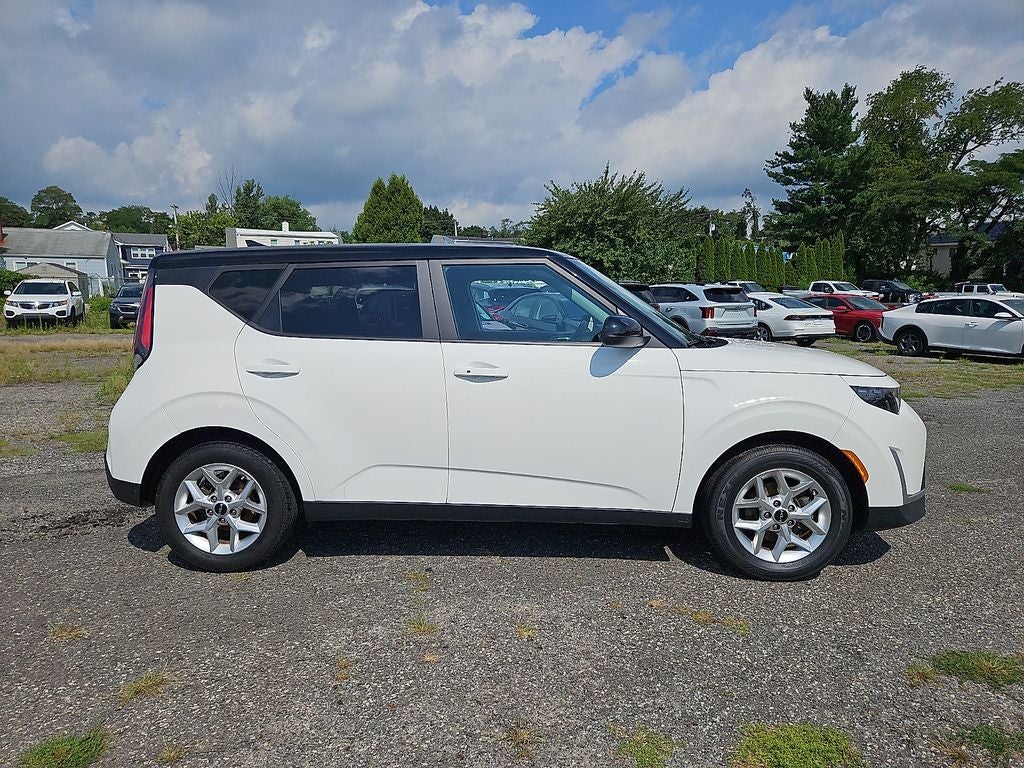 2023 Kia Soul S