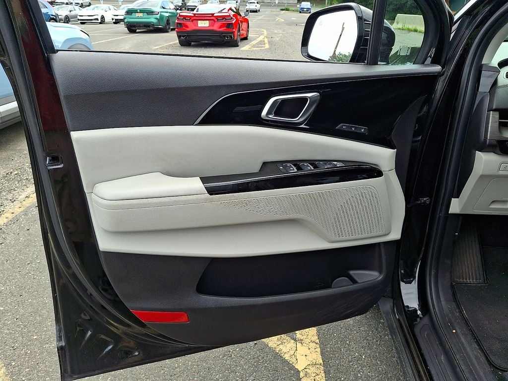 2023 Kia Carnival MPV SX
