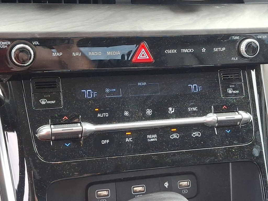 2023 Kia Carnival MPV SX