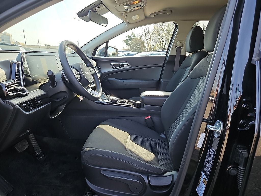 2023 Kia Sportage Hybrid LX